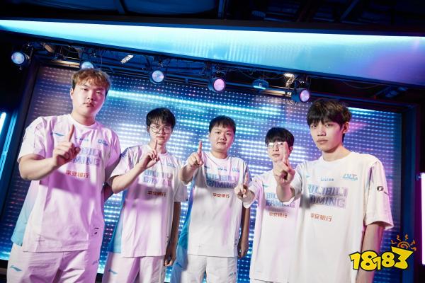 球员关系紧 球员关系紧