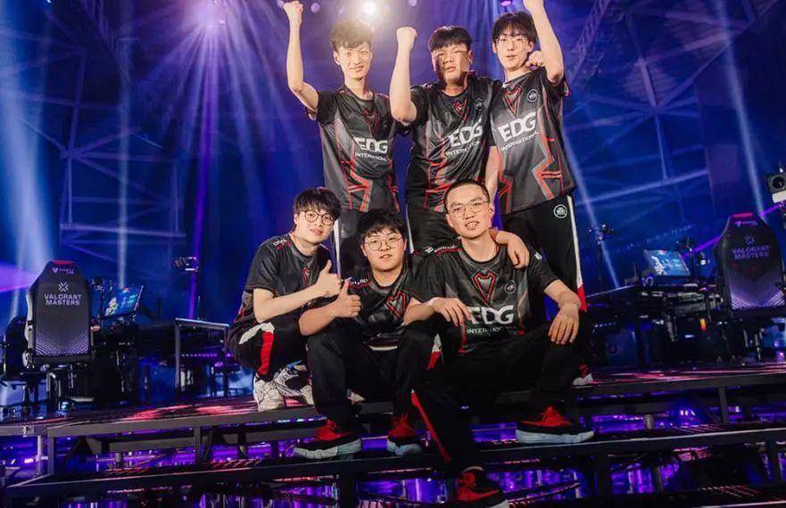 了一层阴影 了一层阴影